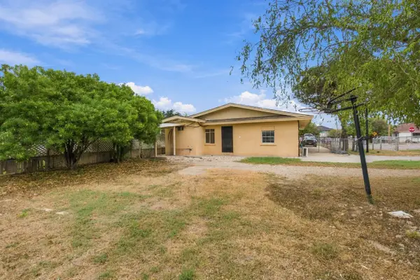 3502 Guadalupe St, Laredo, TX 78046