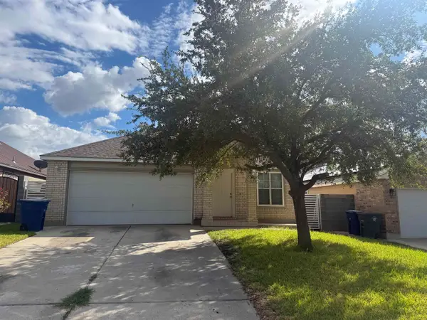 11113 Salado Dr, Laredo, TX 78045