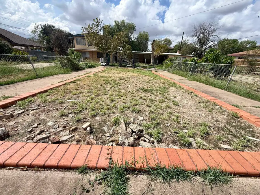 4516 Mims Ave, Laredo, TX 78041 - #2