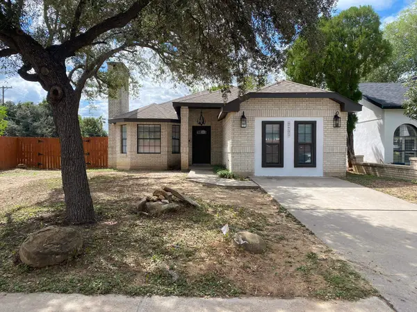 8809 Puerto Yael, LAREDO, TX 78045