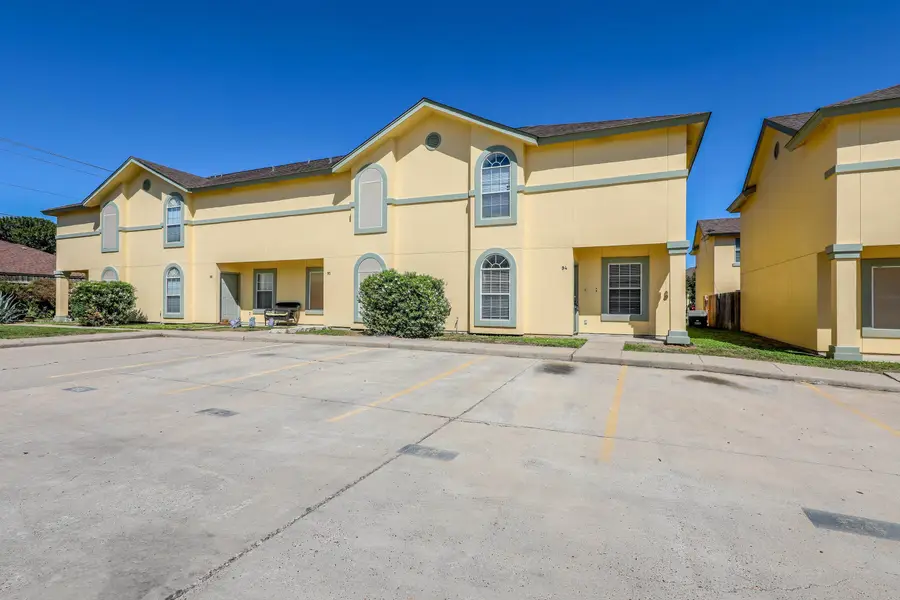 1000 Ranchway Dr, Laredo, TX 78045 - #2