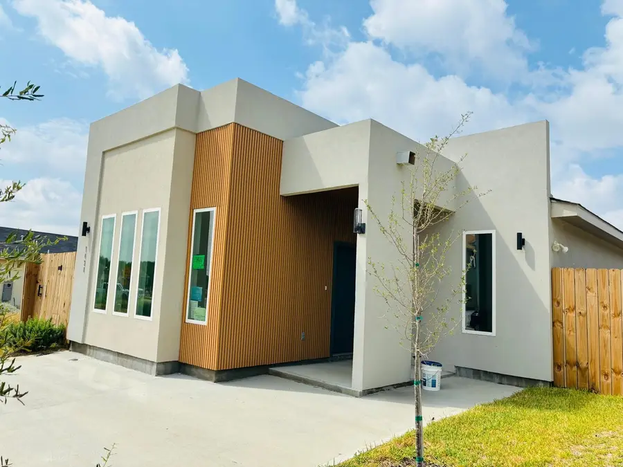 5021 Servando Dr, Laredo, TX 78046 - #2