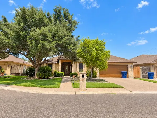 8711 Jerry Loop, LAREDO, TX 78045