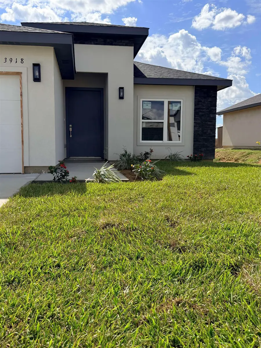 3918 Texas Dr., Laredo, TX 78046 - #3