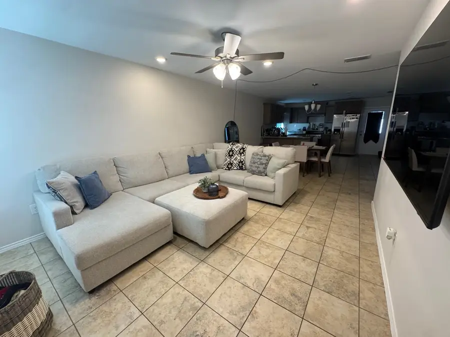 5202 Anacahuita Dr, Laredo, TX 78046 - #2