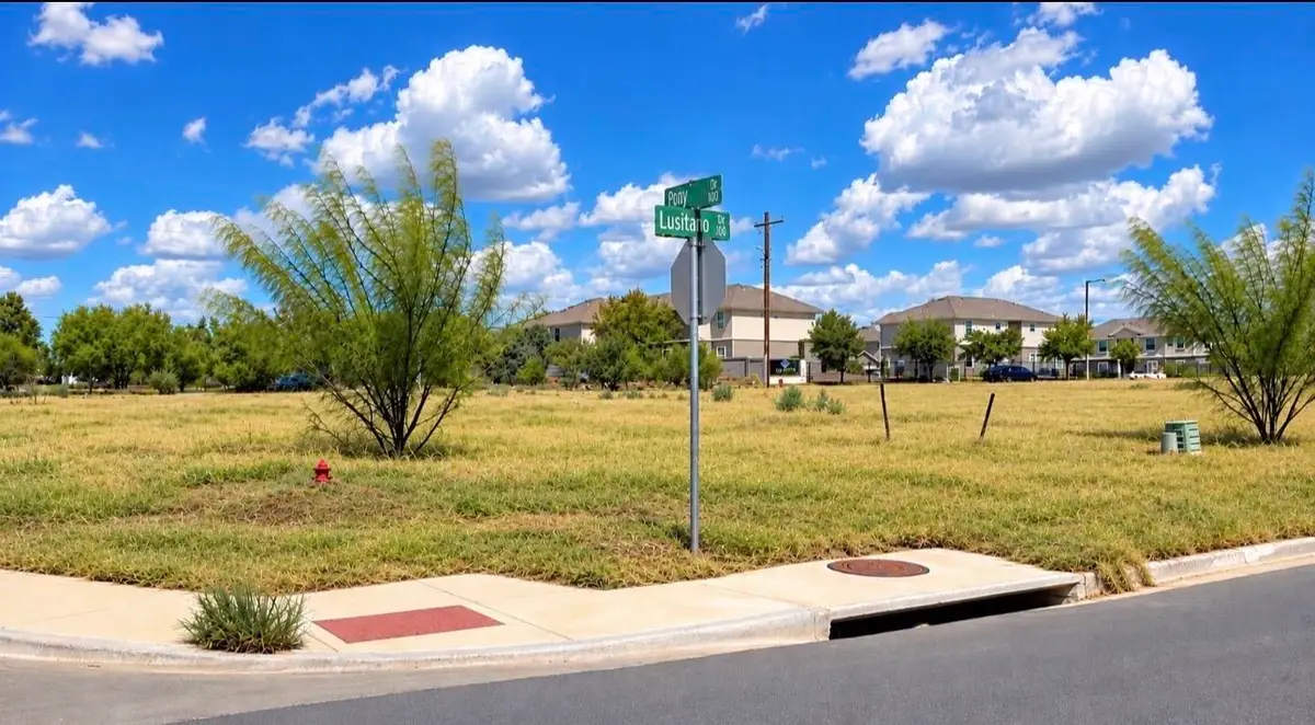 102 Lusitano Dr., Laredo, TX 78046 - #1