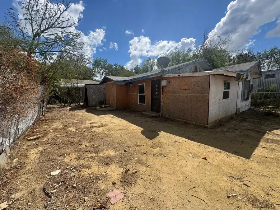 2715 Cedar Ave, Laredo, TX 78040 - #3