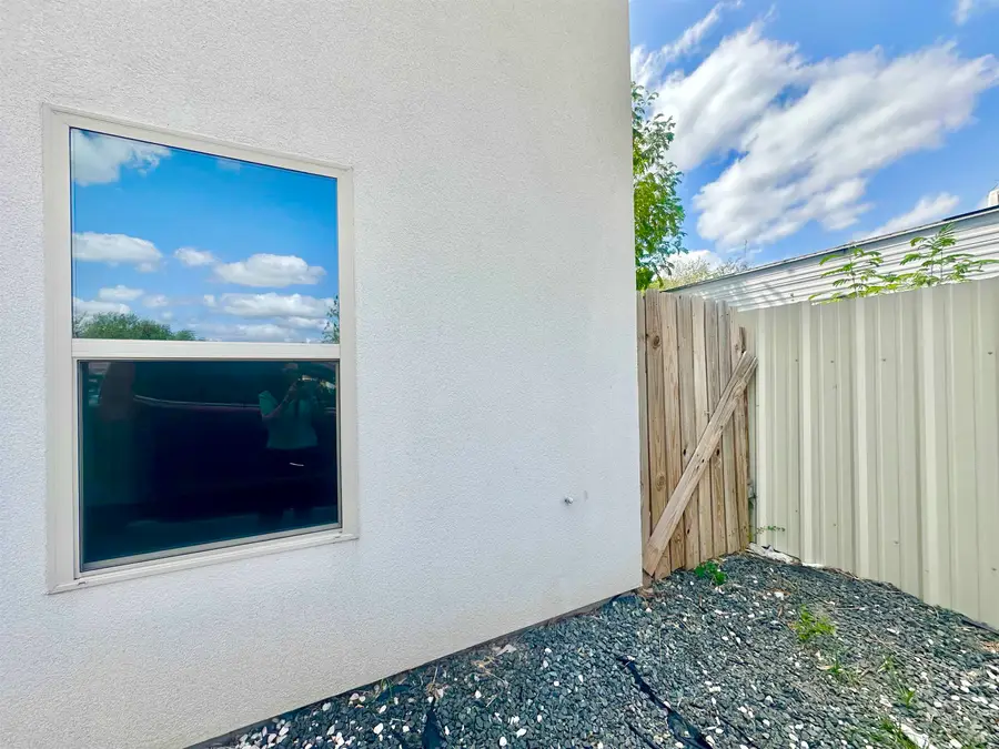 2705 Mauricio St, Laredo, TX 78041-0000 - #3