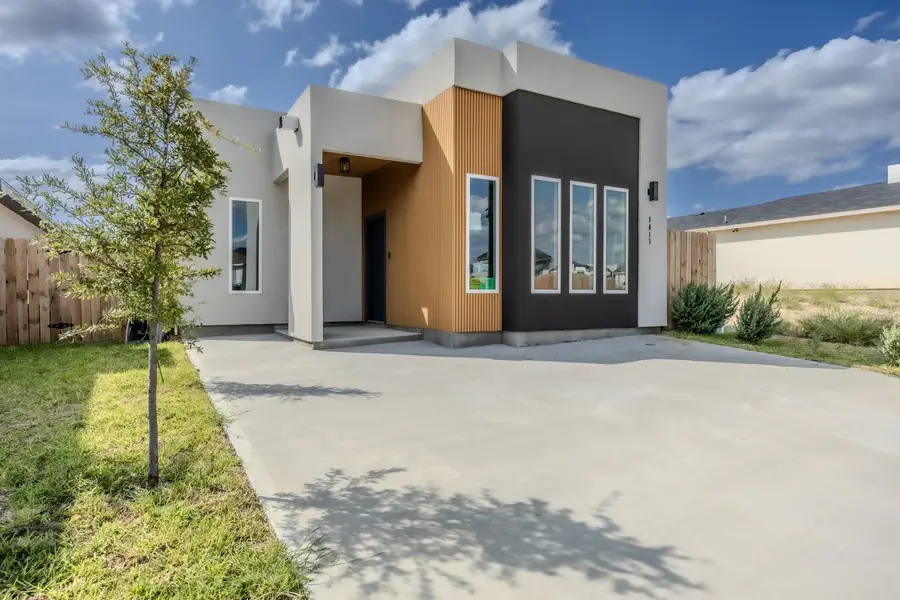 5017 Servando Dr, Laredo, TX 78046 - #2