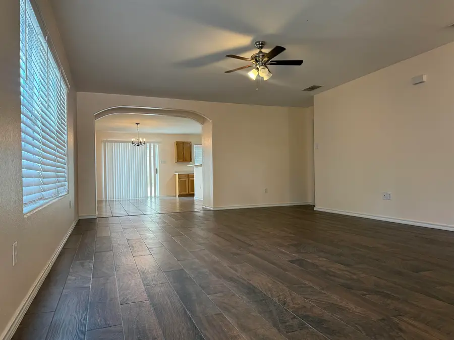 2135 Lima Lp, Laredo, TX 78045 - #3