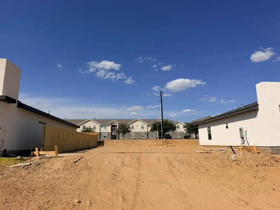 202 Lusitano Dr., Laredo, TX 78046-7804 - #3
