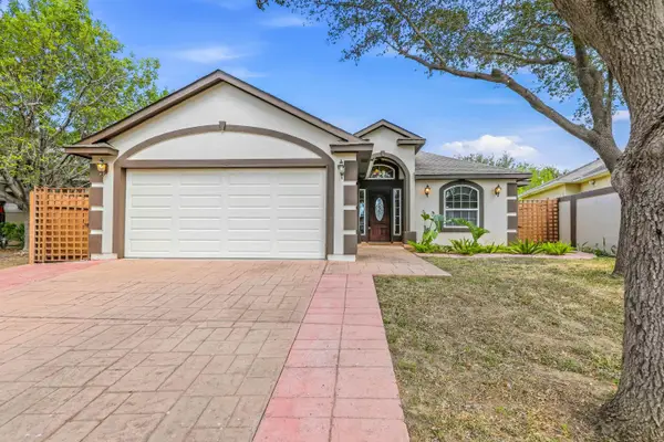 2081 Quito Lp, Laredo, TX 78045