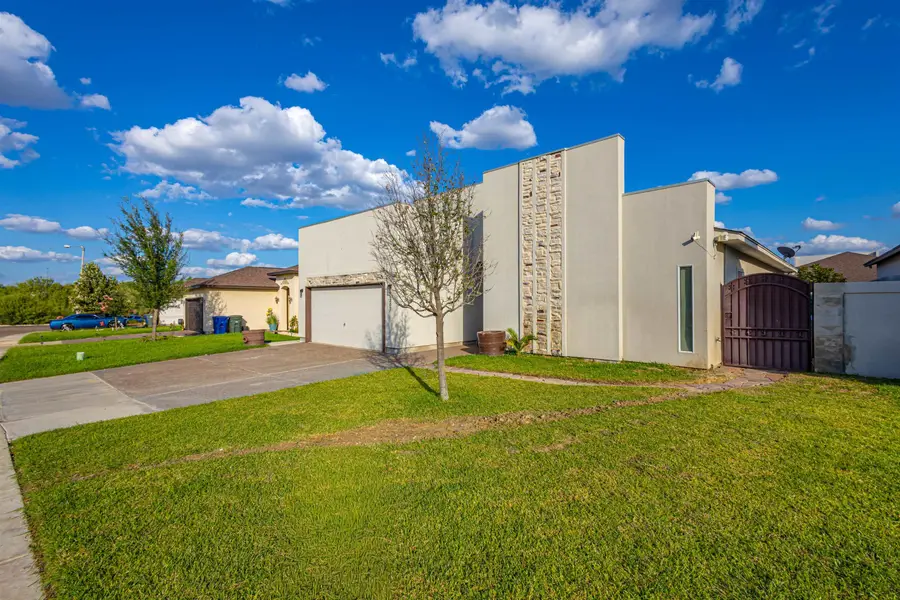 6307 Ramin Ct, Laredo, TX 78041 - #2