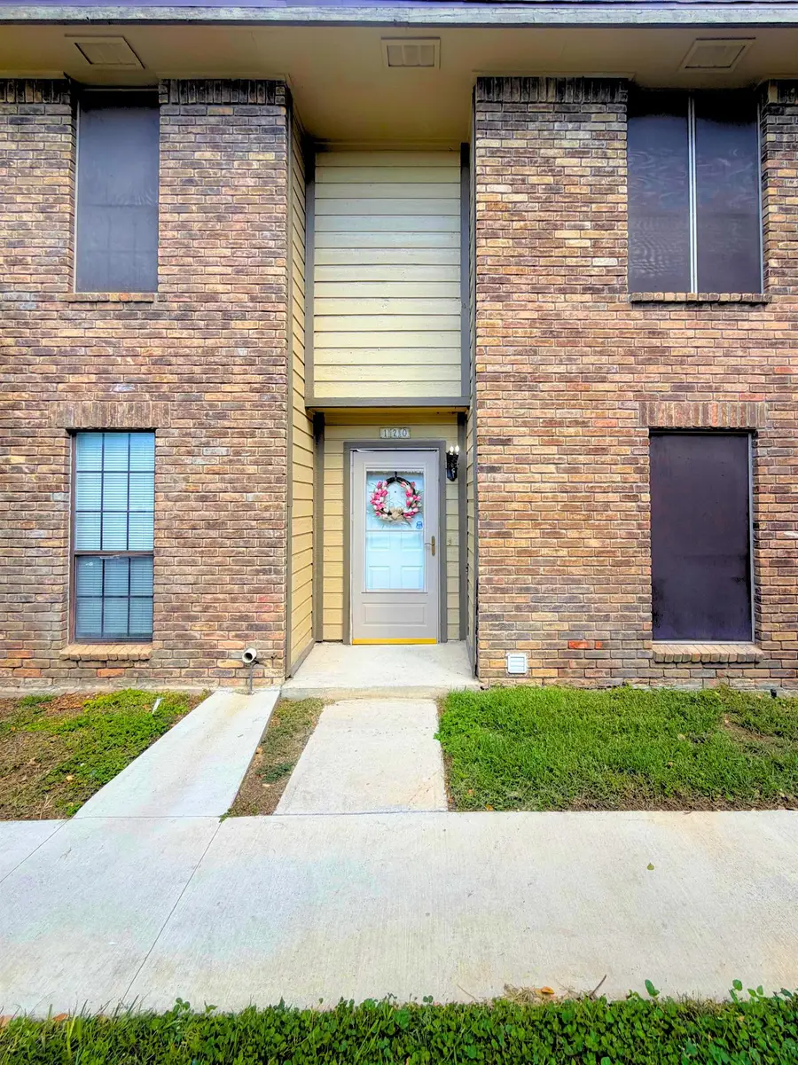 200 Martingale Ln, Laredo, TX 78041-2258 - #2