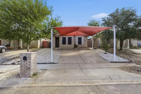 229 Ocean Dr, Laredo, TX 78040