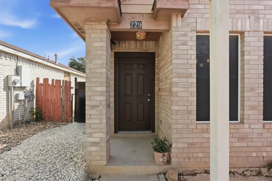 229 Ocean Dr, Laredo, TX 78040 - #2