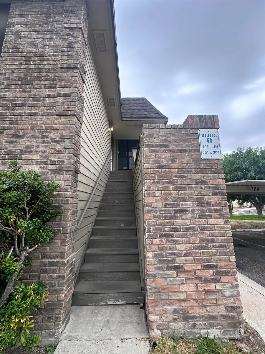200 Martingale Ln, Laredo, TX 78041 - #3