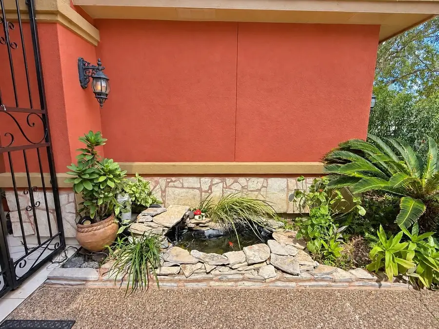 2226 Old Spanish Trl, Laredo, TX 78046-6033 - #3