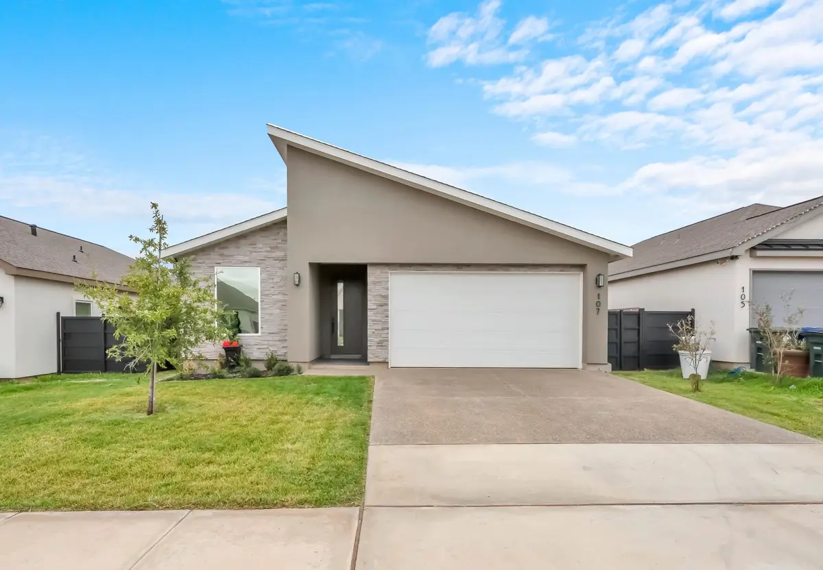 107 Canyon Lake Dr., Laredo, TX 78045 - #1