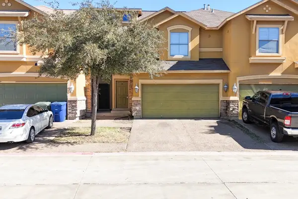 9310 Albany Dr, Laredo, TX 78045-8617
