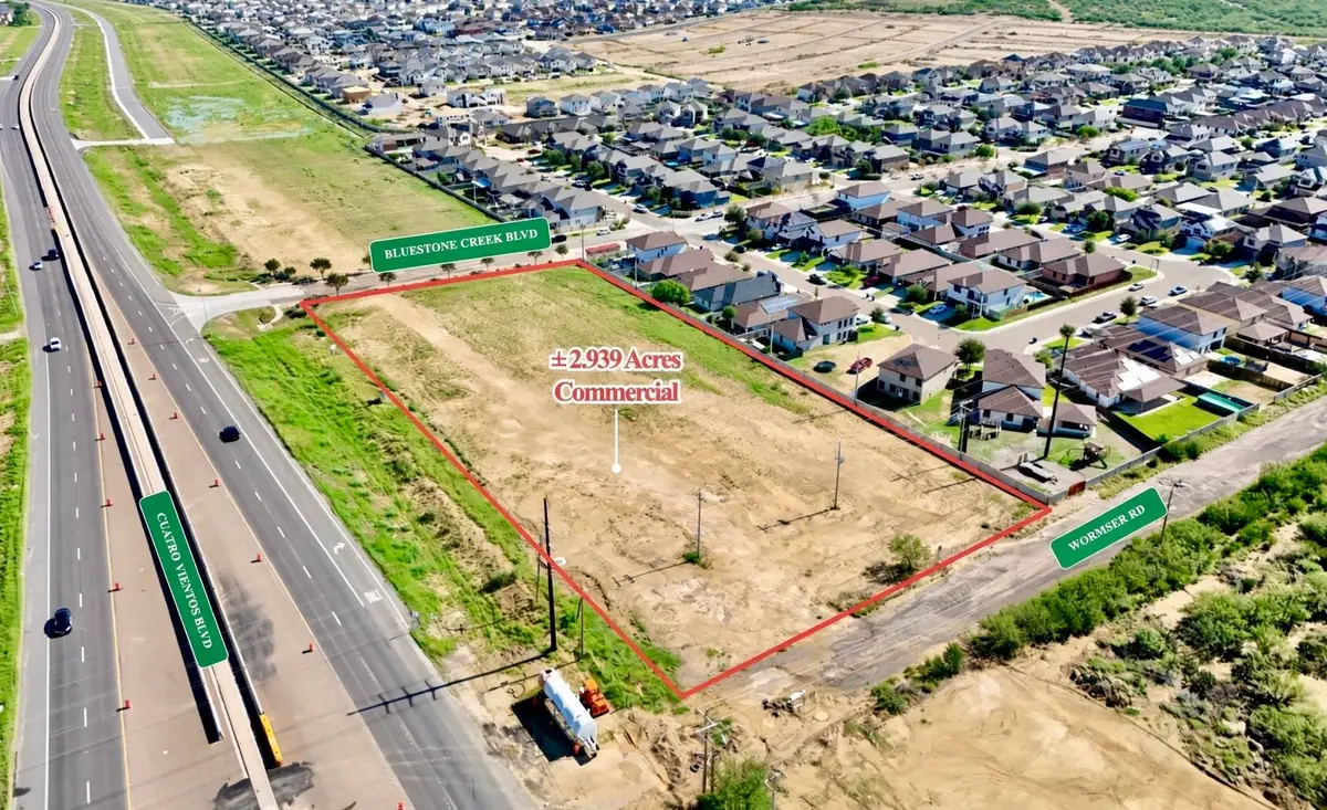 3301 Cuatro Vientos Blvd, Laredo, TX 78046 - #1