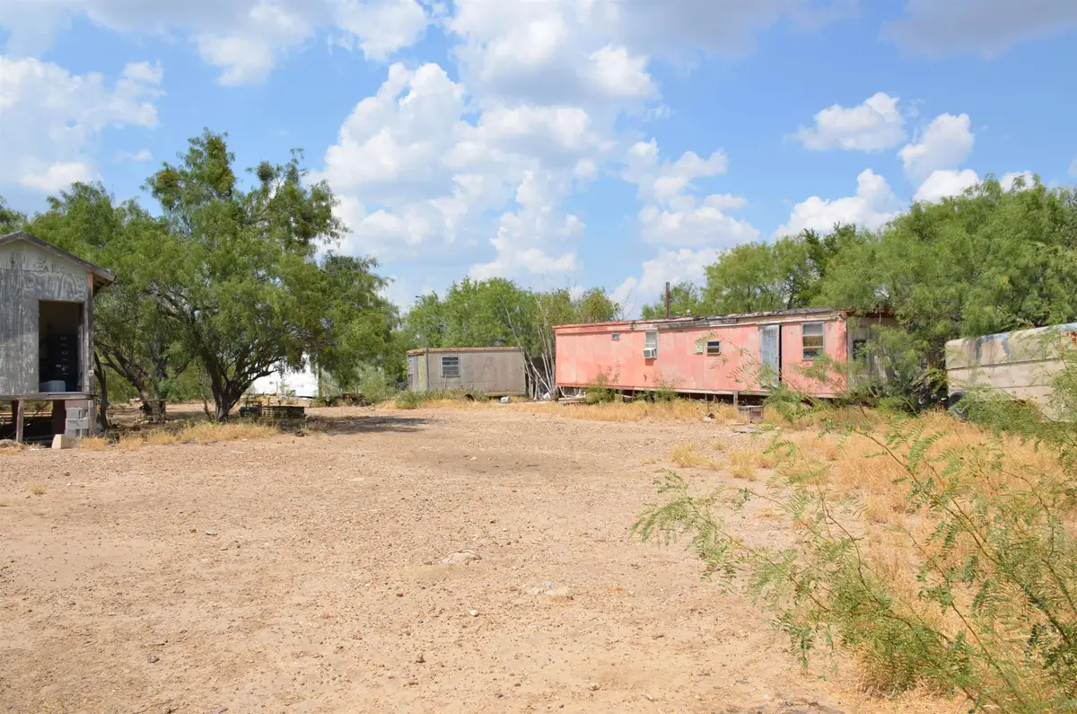 310 Rancho Pila Rd, Laredo, TX 78045 - #1