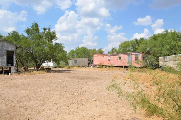 310 Rancho Pila Rd, LAREDO, TX 78045