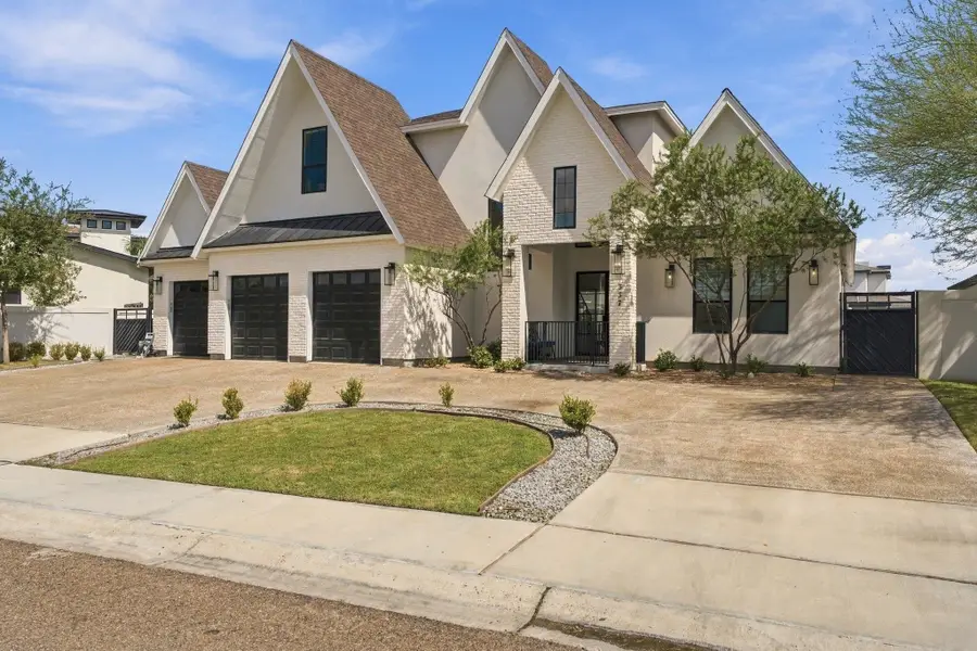 337 Della Falls Dr, Laredo, TX 78041 - #2