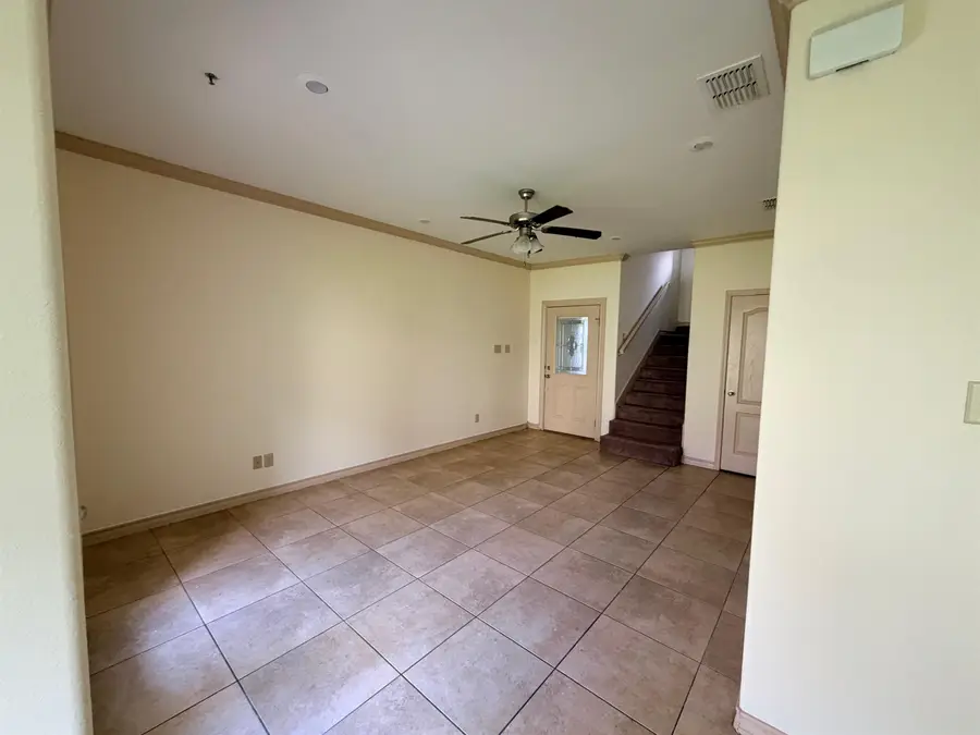10510 Sandia Dr, Laredo, TX 78041 - #2