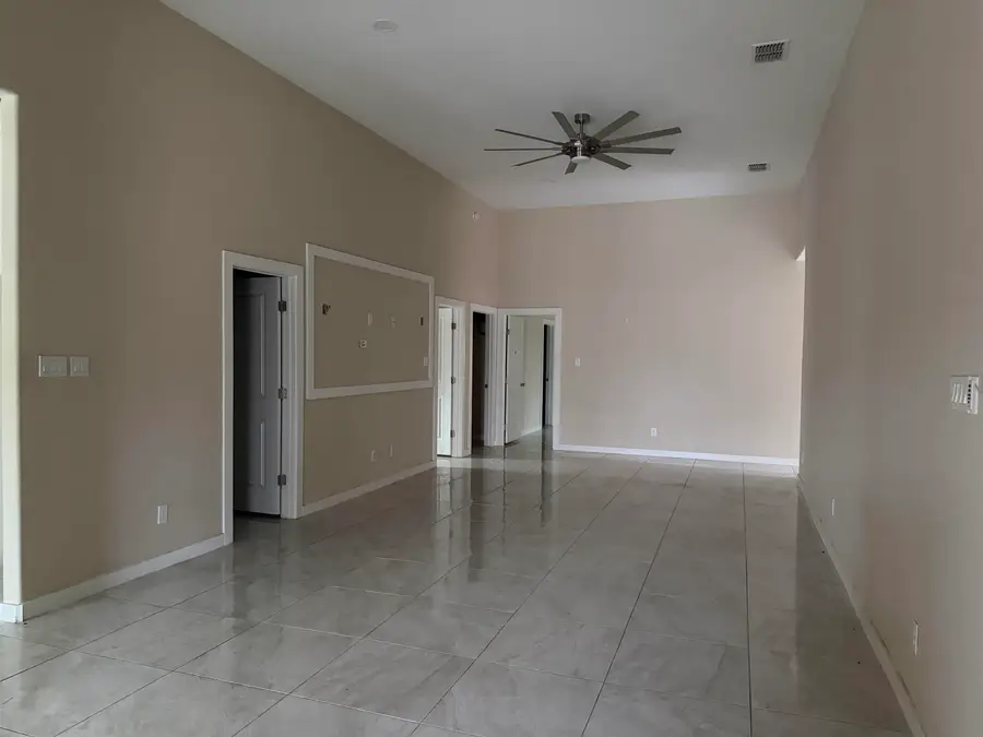 1516 Riddle Dr, Laredo, TX 78046 - #3