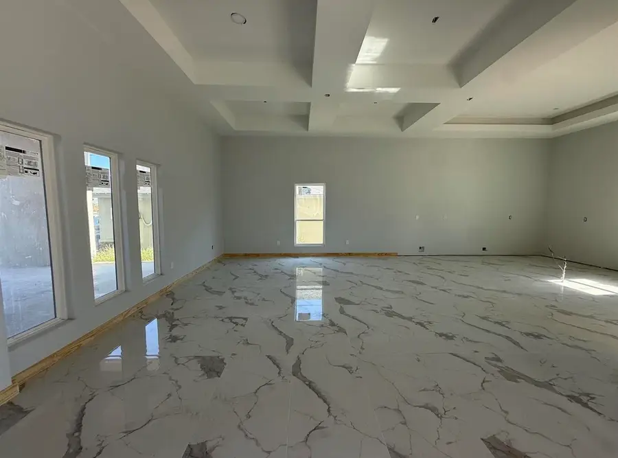 2905 Bayard St, Laredo, TX 78046 - #2