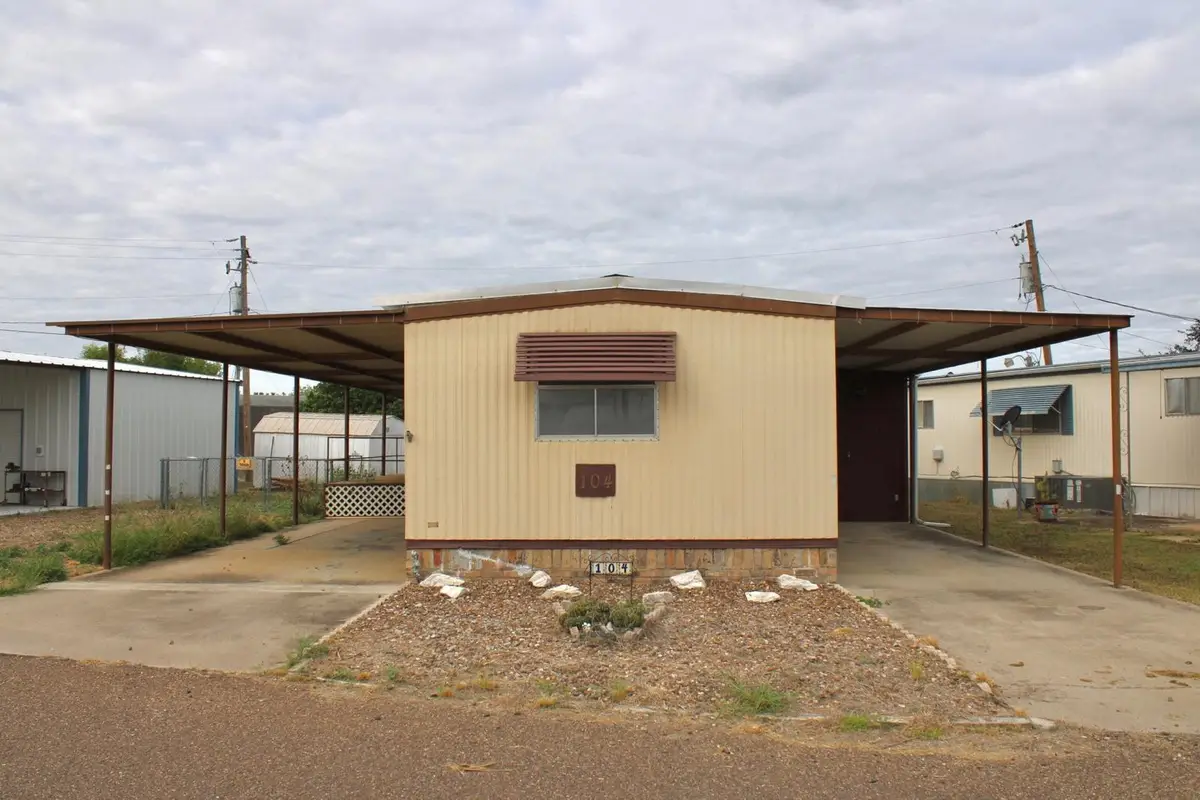 104 Blossum Blvd., Zapata, TX 78076-2987 - #1