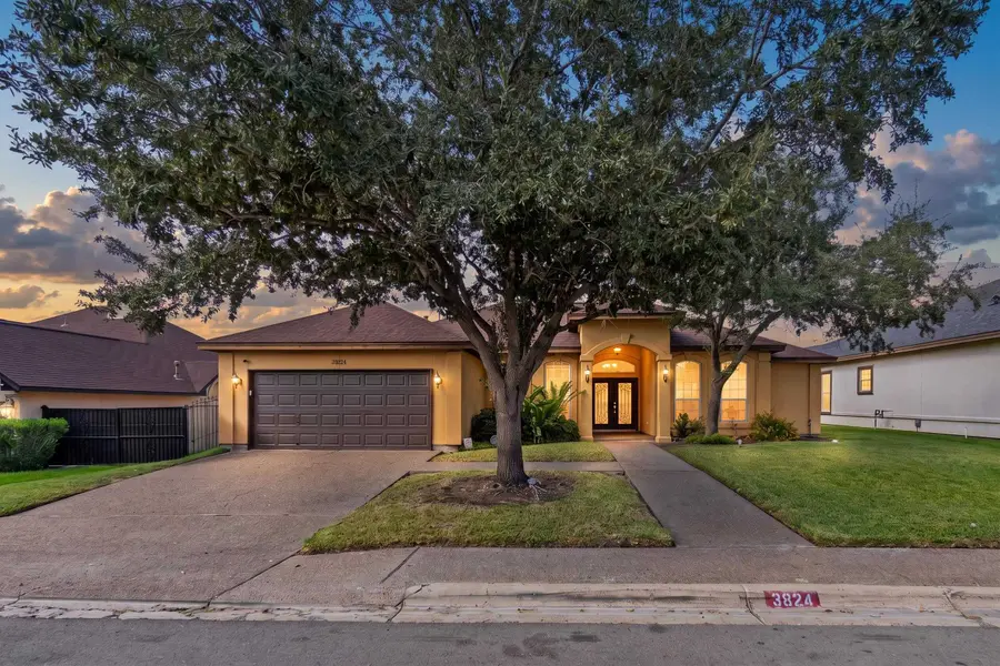 3824 Crestwind Dr, Laredo, TX 78045-8190 - #2