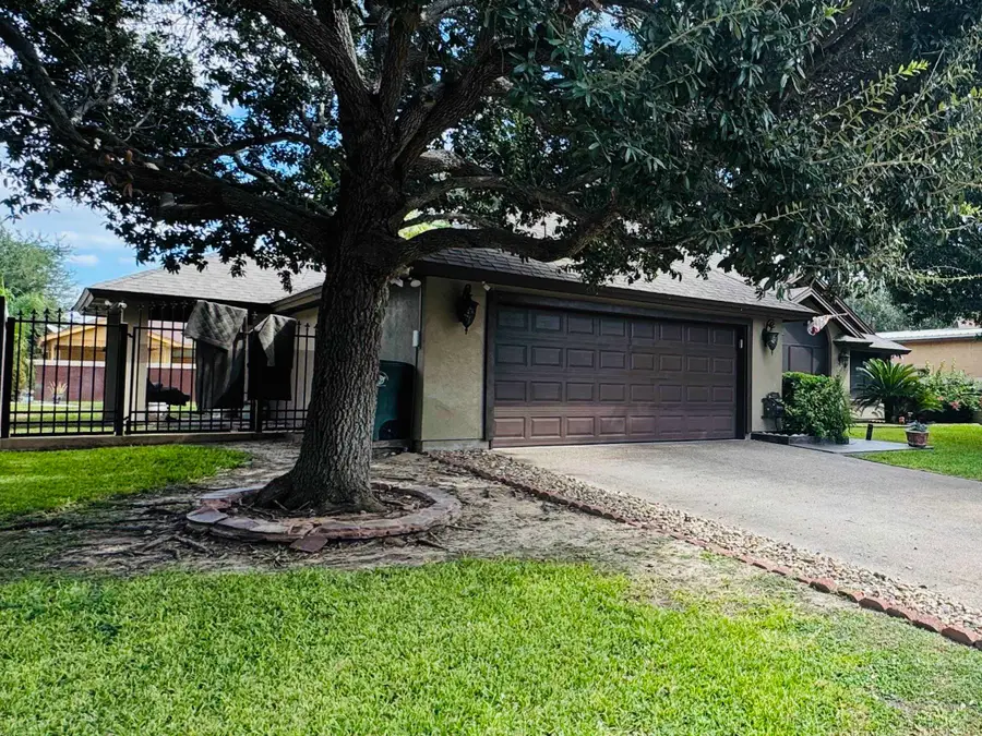 3123 Dante Lp, Laredo, TX 78041 - #2