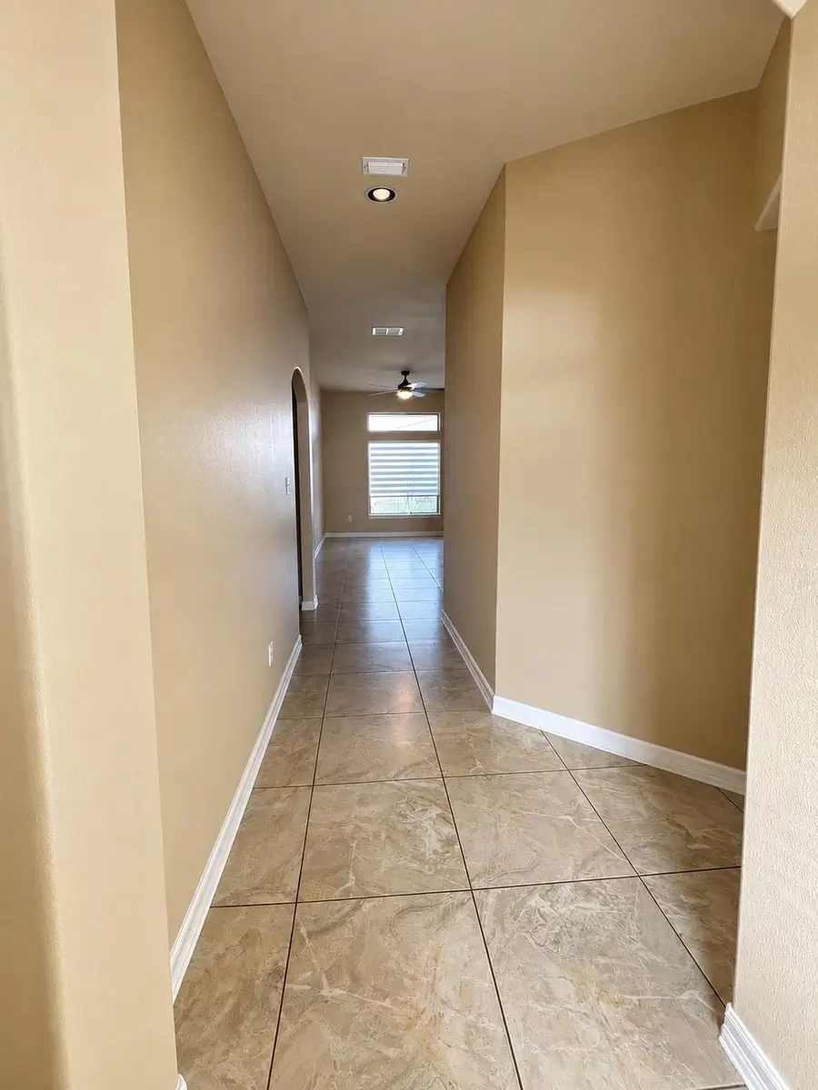 10515 Twilight Dr, Laredo, TX 78045 - #2