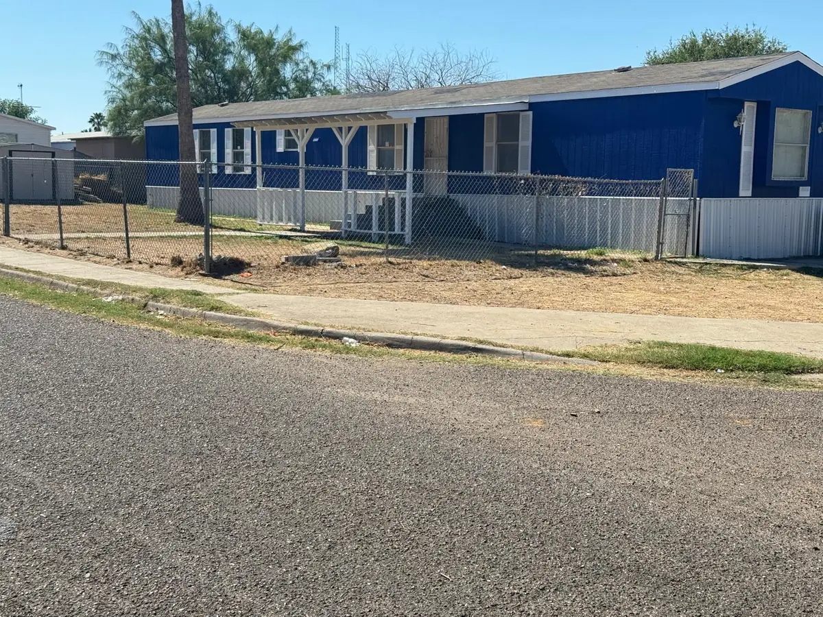 429 Tuna Dr, Laredo, TX 78046 - #1