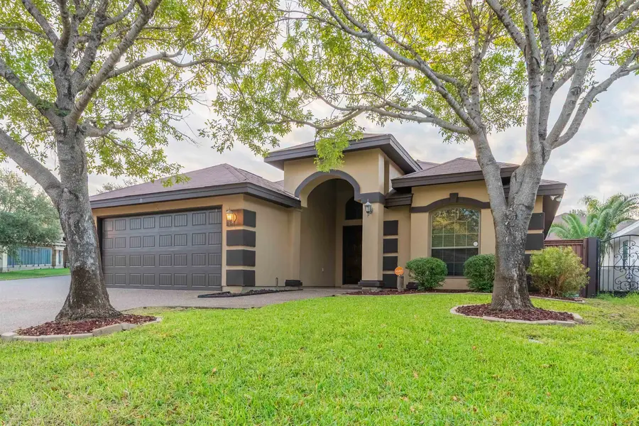 2077 Lima Lp, Laredo, TX 78045 - #2