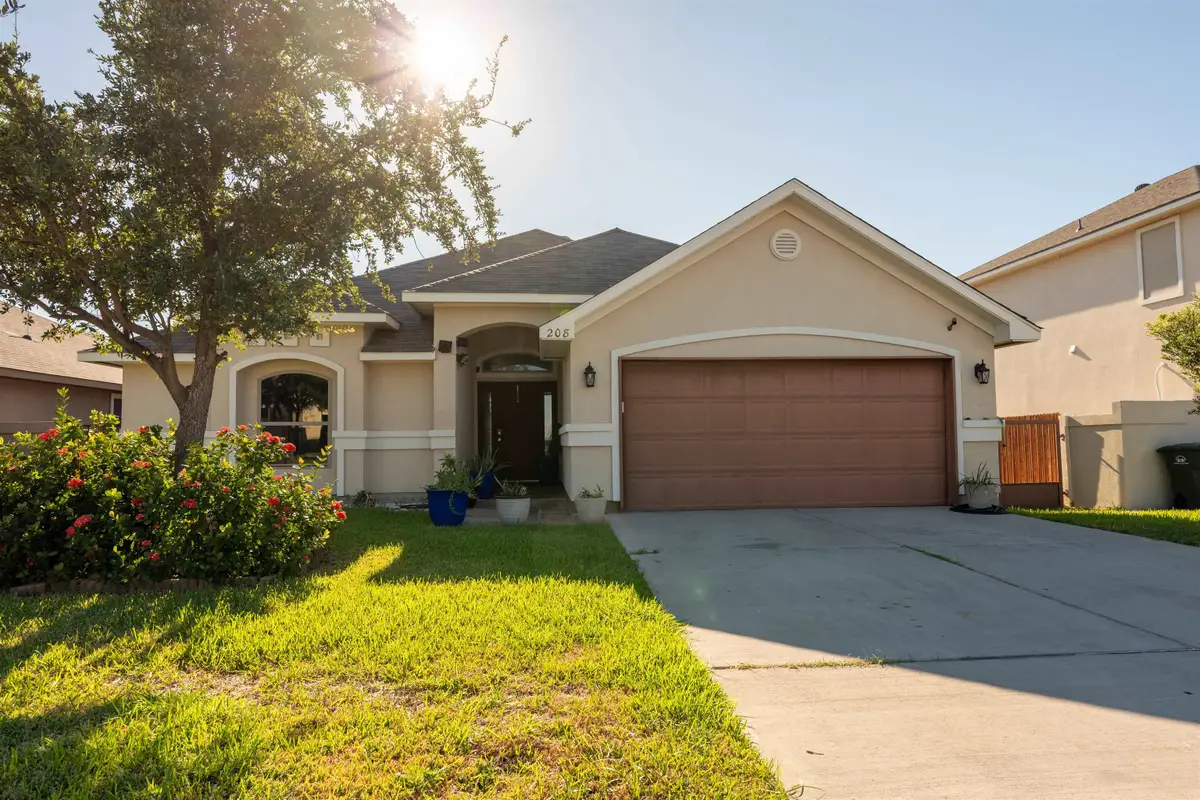 208 Chisos Oak Dr, Laredo, TX 78045 - #1