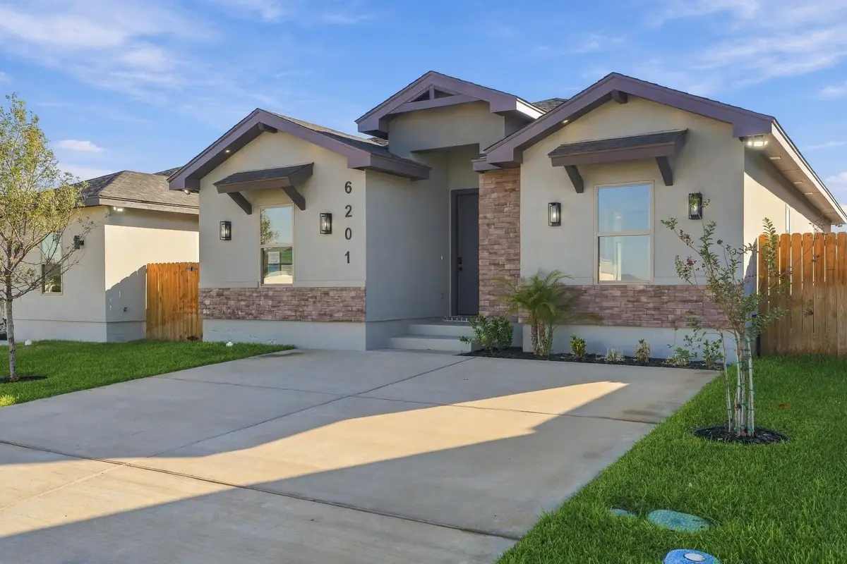 6201 Seminario Ln., Laredo, TX 78046 - #1