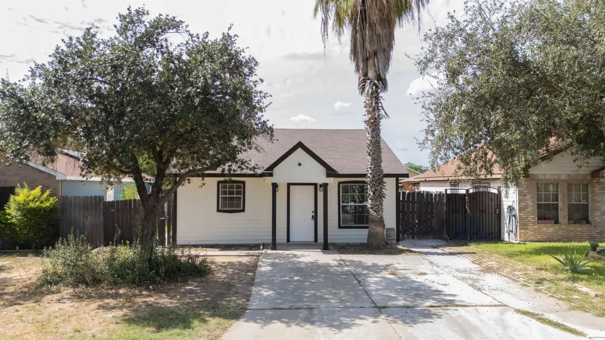 11820 Fawn Dr, Laredo, TX 78045 - #1