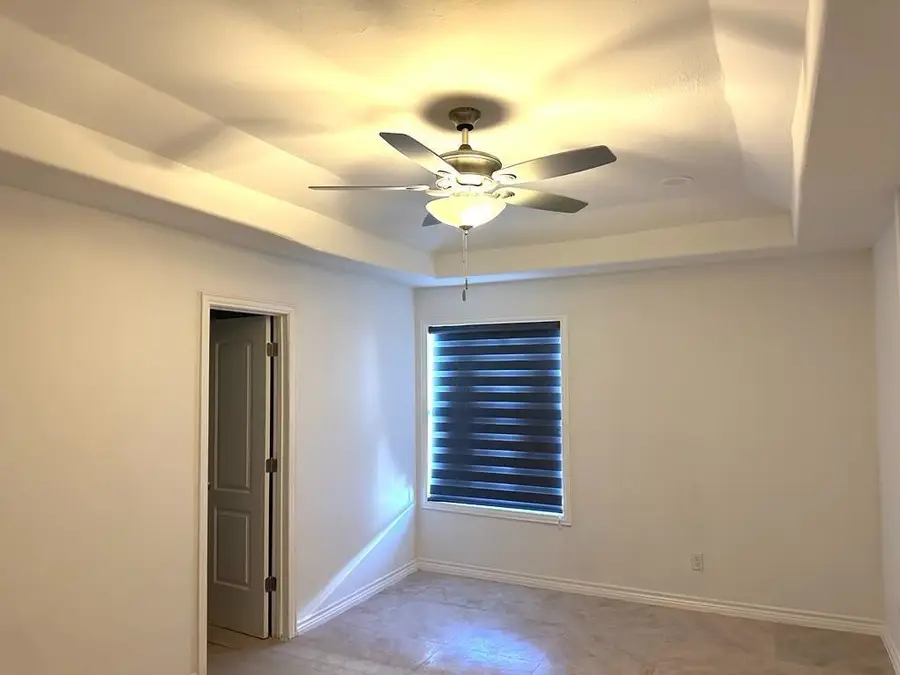308 Cambridge Lp, Laredo, TX 78045 - #2