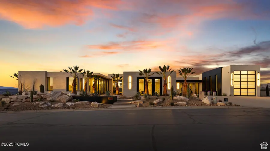 2031 E Pinnacle Drive, Saint George, UT 84790 - #2