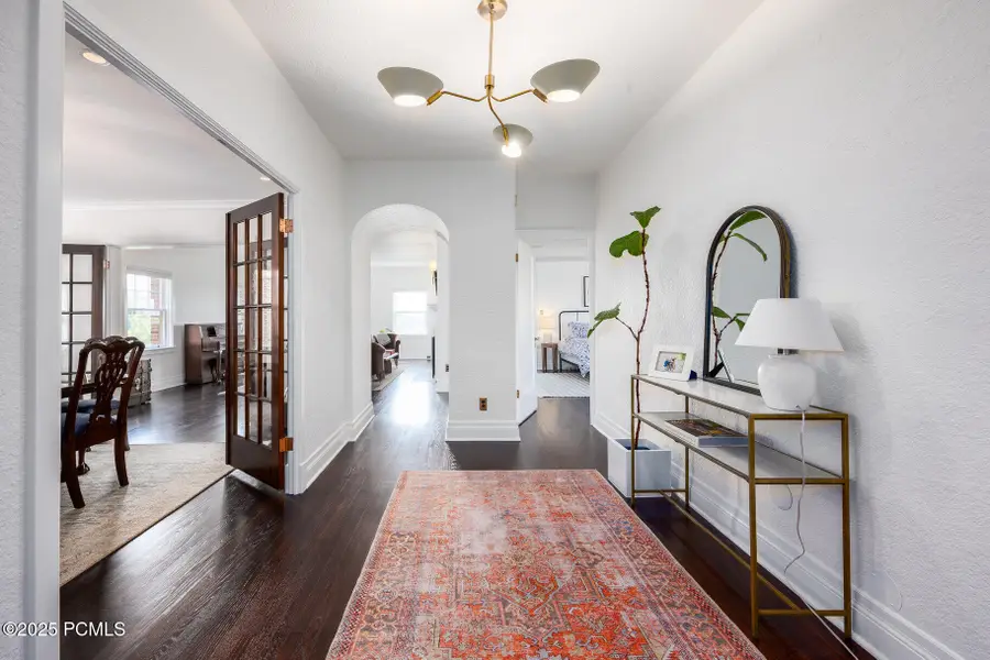 1283 E South Temple Street #402, Salt Lake City, UT 84102 - Image #2