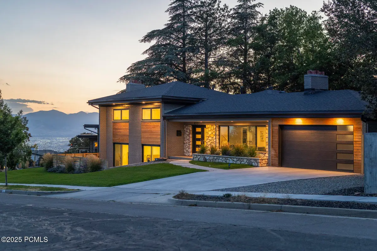 833 E 16th Avenue, Salt Lake City, UT 84103 - #1