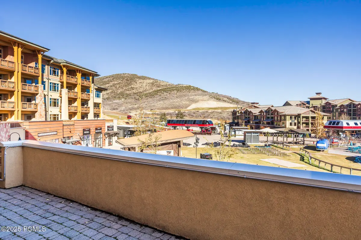 3720 N Sundial Court #B203, Park City, UT 84098 - Image #1