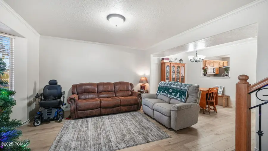890 N Hamlet Cir. Circle, Midway, UT 84049 - Image #2