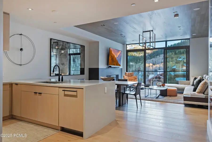 7677 Village Way #301, Park City, UT 84060 - Image #3