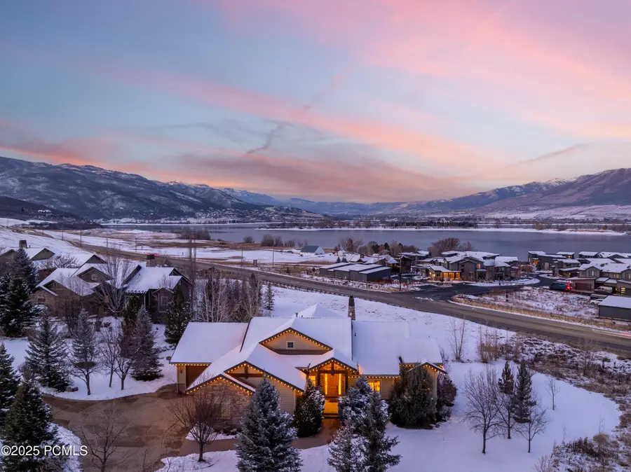 946 S Meadowlark Lane, Huntsville, UT 84317 - Image #2