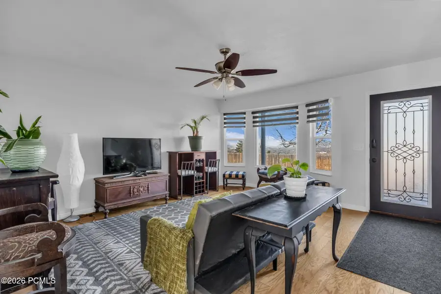 7462 S 2300, Cottonwood Heights, UT 84121 - #3