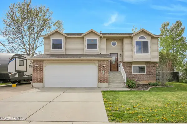 2113 N 2220, Clinton, UT 84015